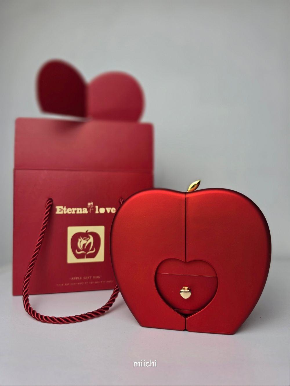Apple Box For Proposing LADS Caleb